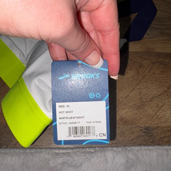 Brooks Hot Shot Sports Bra XL White Navy Lime Low Impact NWT - Picture 4 of 5